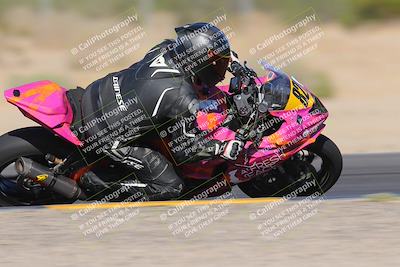 media/Oct-30-2022-CVMA (Sun) [[fb421c3cec]]/Race 16 Amateur Supersport Middleweight/